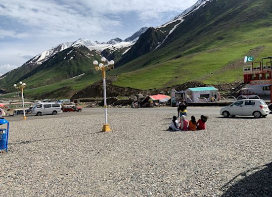 pakistan/ladakh/restaurant/moon-restaurant-besar