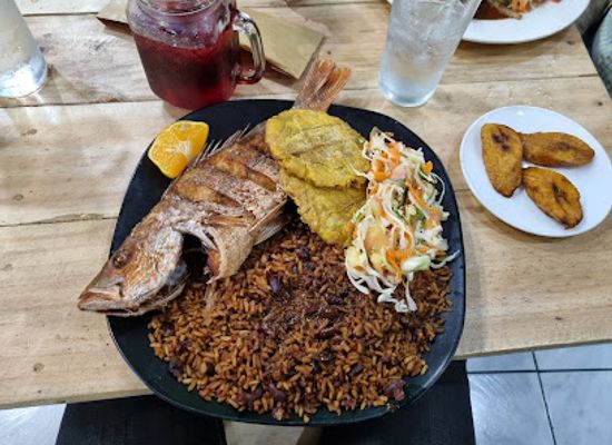 costa-rica/caribbean-coast/restaurant/coco-de-rasta-rastaurante
