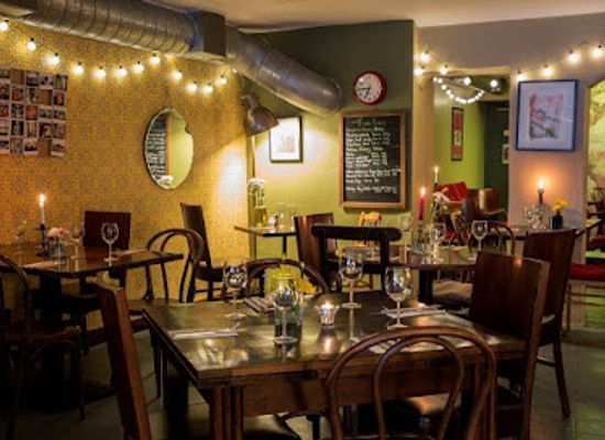 ireland/waterford/restaurant/momo-restaurant