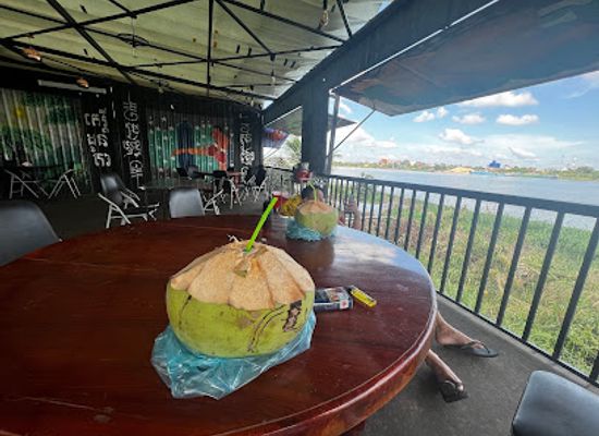 cambodia/takeo/restaurant/blue-restaurant
