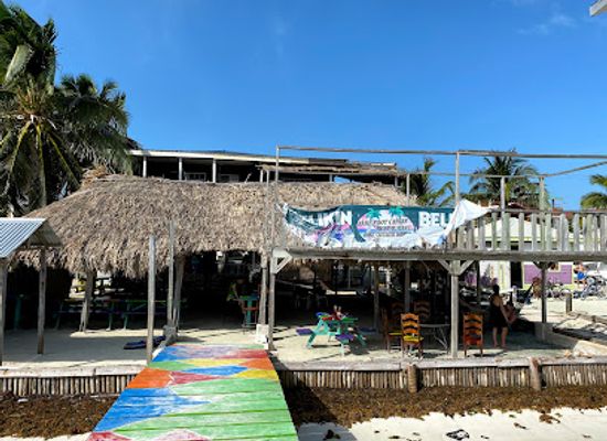belize/caye-caulker/restaurant/barefoot-caribe-bar-and-grill