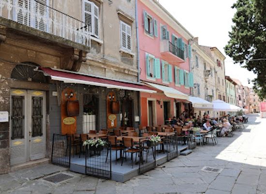 croatia/pula/restaurant/dva-ferala