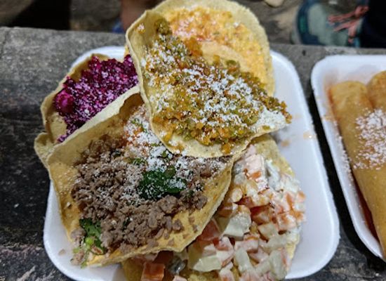 guatemala/flores/restaurant/street-food-market