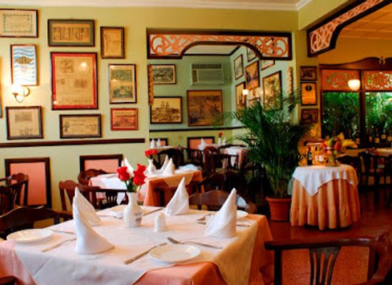 ecuador/guayas-region/restaurant/lo-nuestro-restaurant