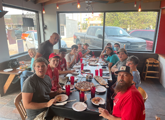 kansas/salina/restaurant/coop-s-pizzeria