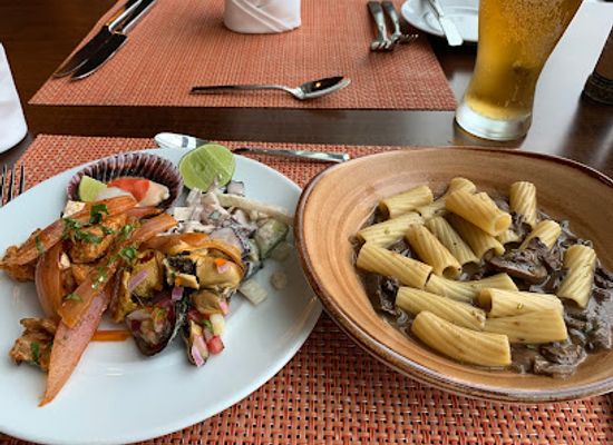 peru/andean-highlands/restaurant/la-vista-restaurant