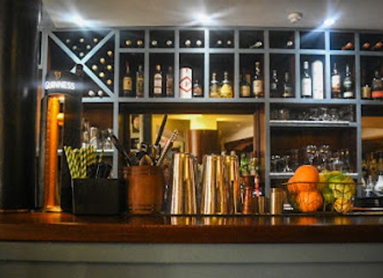 united-kingdom/londonderry/restaurant/browns-in-town
