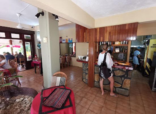 mauritius/rochester-falls/restaurant/chez-rosy