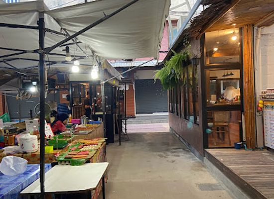 thailand/phi-pan-nam-range/restaurant/pooky