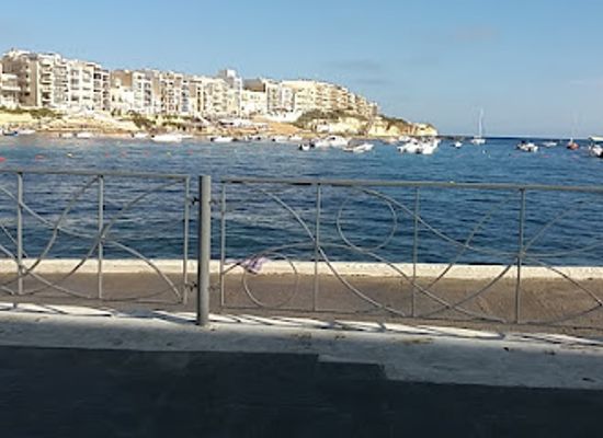 malta/marsalforn/restaurant/frontwater-restaurant