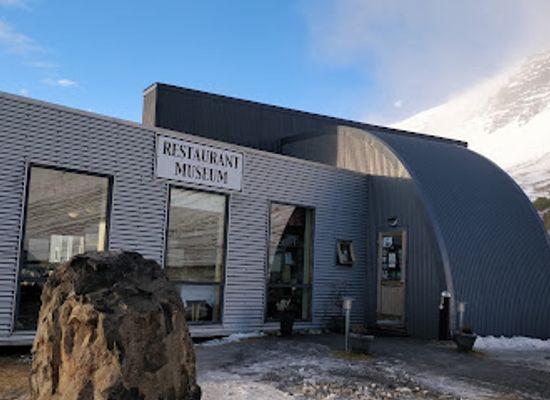 iceland/highlands/restaurant/borbergssetur-cultural-center-restaurant