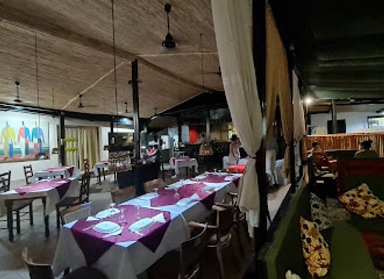 guinea-bissau/bissau-region/restaurant/restaurante-dom-bifanas