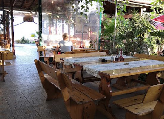 bulgaria/obzor/restaurant/bisser