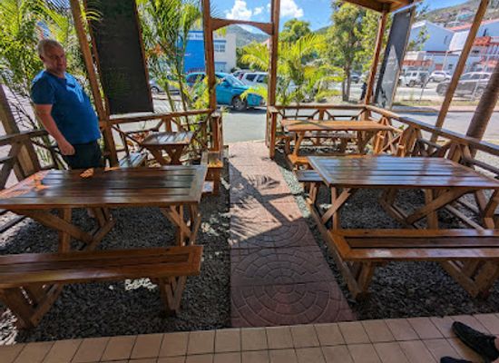 british-virgin-islands/road-town/restaurant/burgers-crepes
