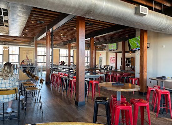 tennessee/clarksville/restaurant/upstairs-at-strawberry-alley