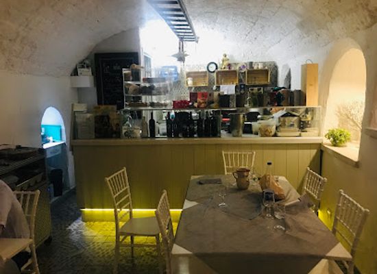 italy/bari/bari-vecchia/restaurant/la-tana-del-polpo
