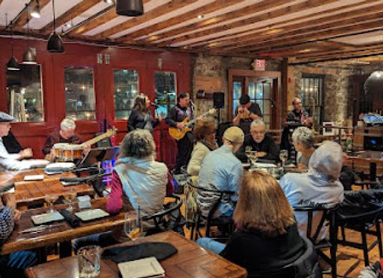 massachusetts/new-bedford/restaurant/cork-wine-and-tapas
