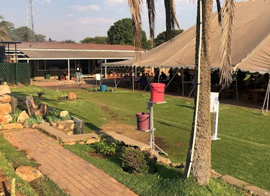 zimbabwe/chimanimani-national-park/restaurant/gavas-restaurant
