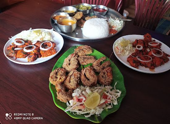 india/panaji/altinho/restaurant/swaad-family-bar-and-restaurant