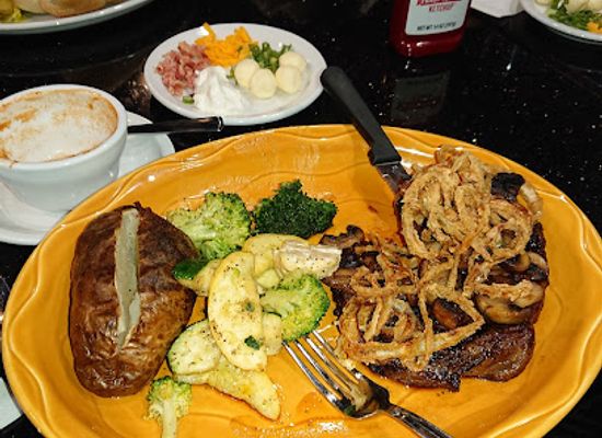 texas/el-paso/restaurant/magnim-s-restaurant