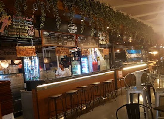 ecuador/guayaquil/restaurant/mercado-del-rio