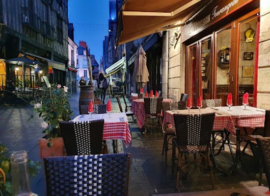 france/tours/place-plumereau/restaurant/bouchon-tourangeau