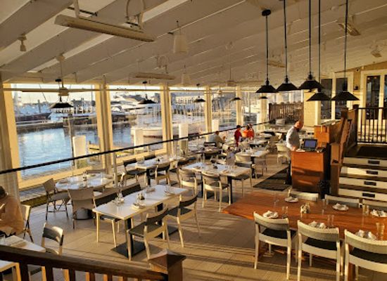 rhode-island/newport-county/restaurant/the-mooring-seafood-kitchen-bar