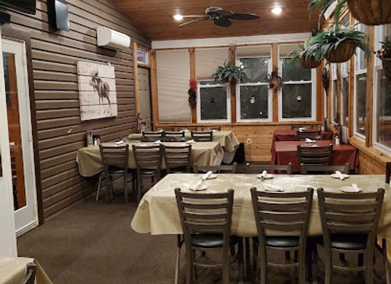 wisconsin/kettle-moraine-state-forest/restaurant/great-outdoors-supper-club