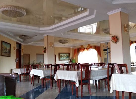 kazakhstan/uralsk/restaurant/alice