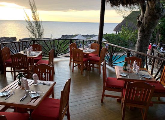 jamaica/negril/restaurant/the-lodge-restaurant-at-tensing-pen-hotel
