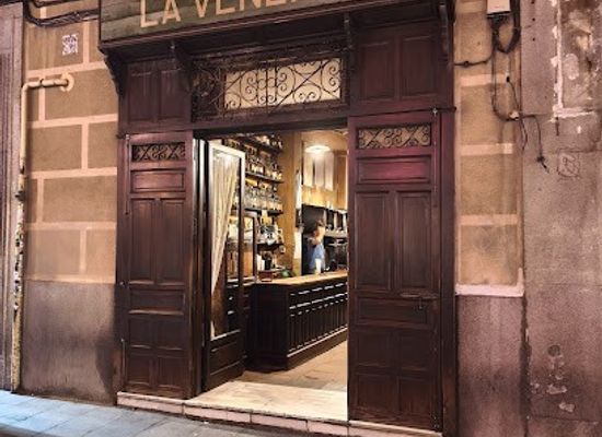spain/madrid/sol/restaurant/la-venencia