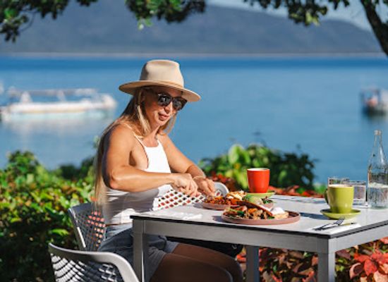 australia/great-barrier-reef/restaurant/zephyr-restaurant