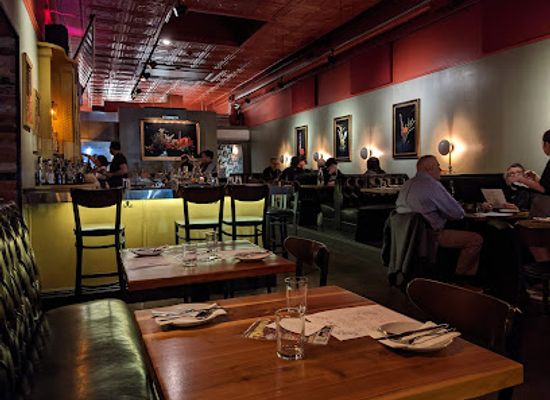 virginia/roanoke/downtown-roanoke/restaurant/lucky-restaurant