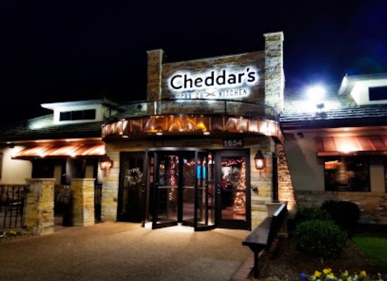 tennessee/murfreesboro/restaurant/cheddar-s-scratch-kitchen