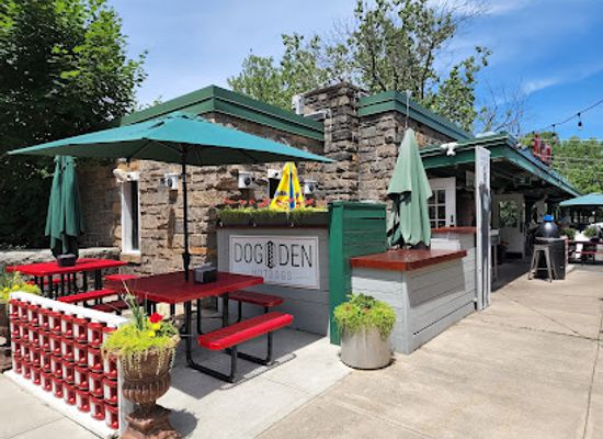 new-york/white-plains/restaurant/the-dog-den
