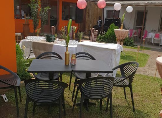 cameroon/douala/restaurant/aux-2-rives