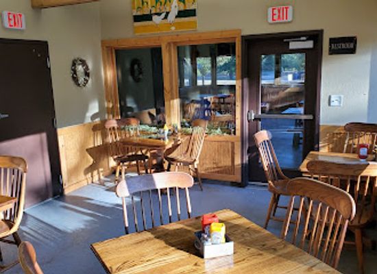 missouri/central-missouri/restaurant/mudlick-mountain-grill