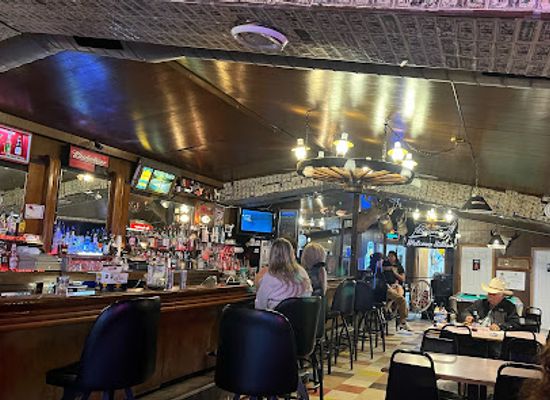 south-dakota/west-river/restaurant/wagon-wheel-bar