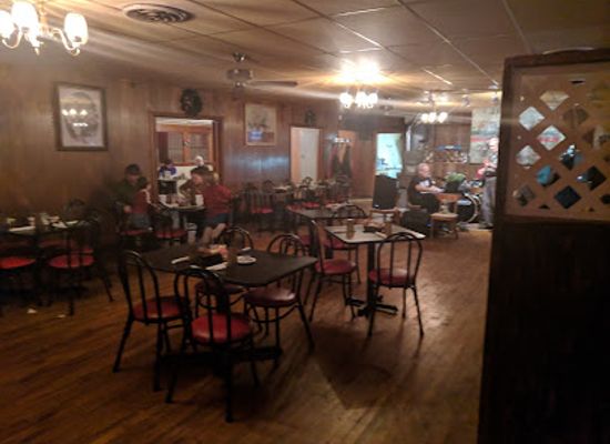 mississippi/the-delta/restaurant/lillos-restaurant