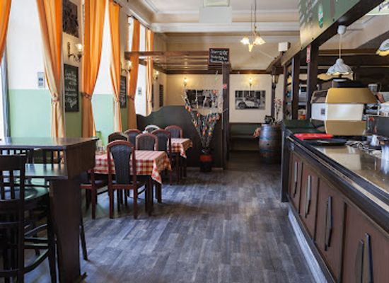 austria/vienna/rudolfsheim-funfhaus/restaurant/pulkautaler-winehouse-and-restaurant