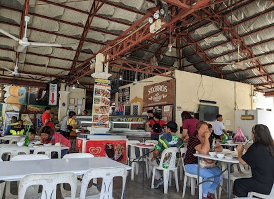 philippines/ilocos-norte/vigan-city/restaurant/six-bros-bar-and-grill