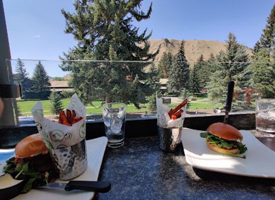 wyoming/snow-king-mountain-resort/restaurant/liberty-burger