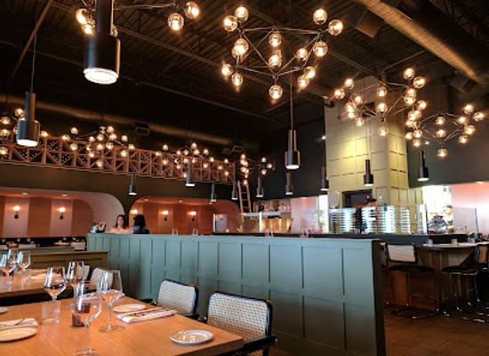 canada/winnipeg/restaurant/harth-mozza-wine-bar