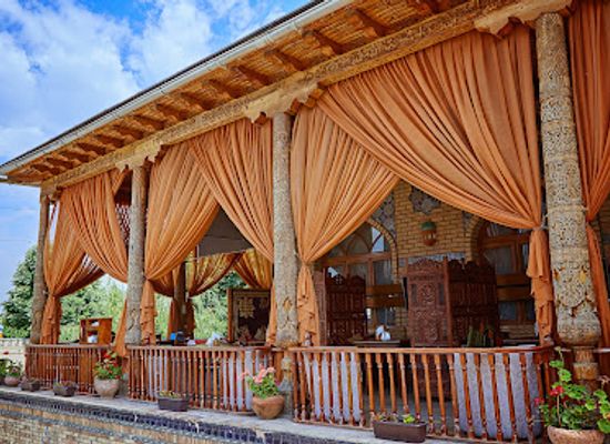 kazakhstan/bartogay-lake/restaurant/alasha