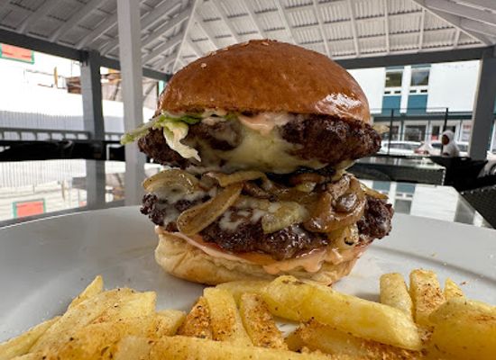 antigua-and-barbuda/st-john-s/restaurant/big-meech