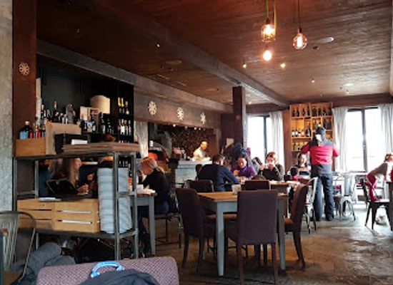 ukraine/bukovina/restaurant/felicita
