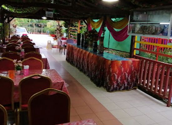 brunei/tutong-beach/restaurant/tanda-kasih-restaurant