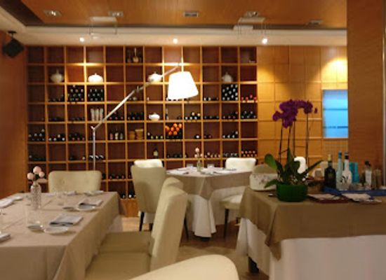 spain/granada/restaurant/damasqueros