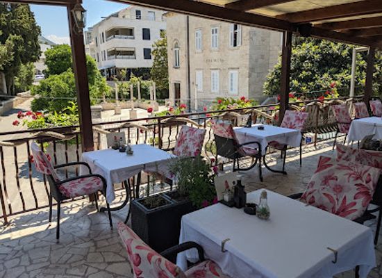 croatia/dubrovnik/lapad/restaurant/restoran-madonna