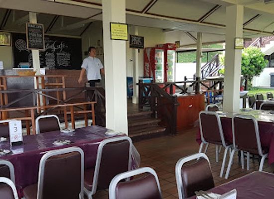 brunei/jerudong/restaurant/tarindak-beach-restaurant-pantai-restaurant